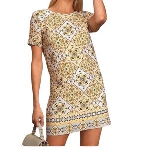 Lulu's Yellow & White Mosaic Short Sleeve Shift Dress